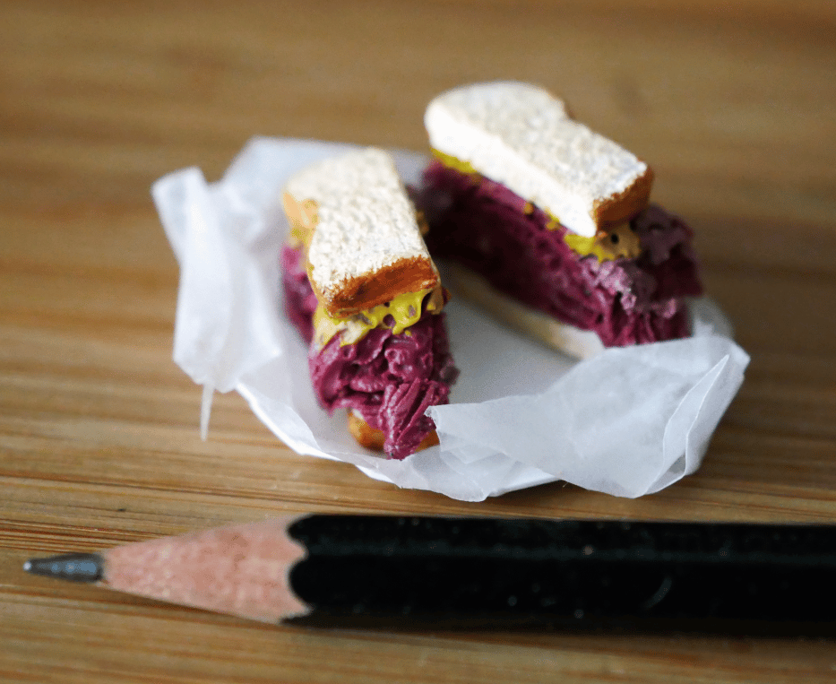 MONTREAL SMOKED MEAT SANDWICH FOOD MODEL–SAMPURU