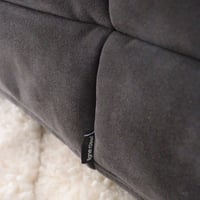 Image 3 of Pouf Togo ligne roset 