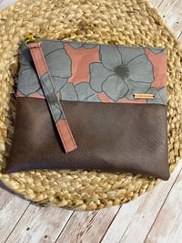 Image 1 of Pua Kala Dawn Clutch 