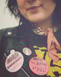 Image 2 of '3 BANDS - 10 EURO' BIG BADGE