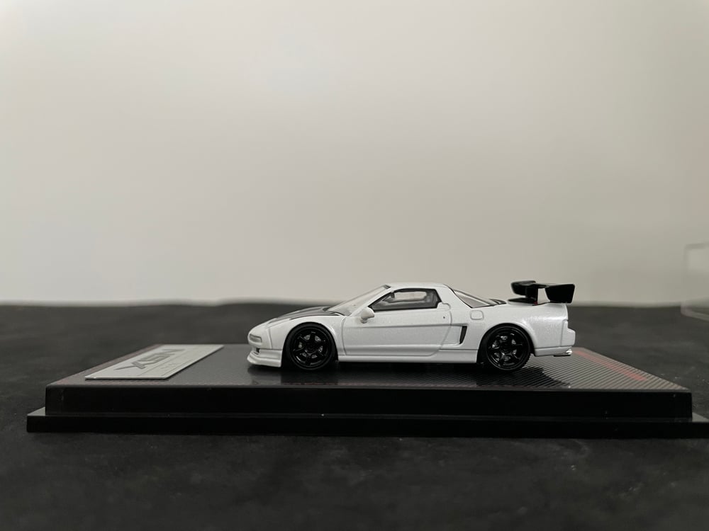 Image of 1/64 IGNITION MODEL NSX (NA1) matte pearl white
