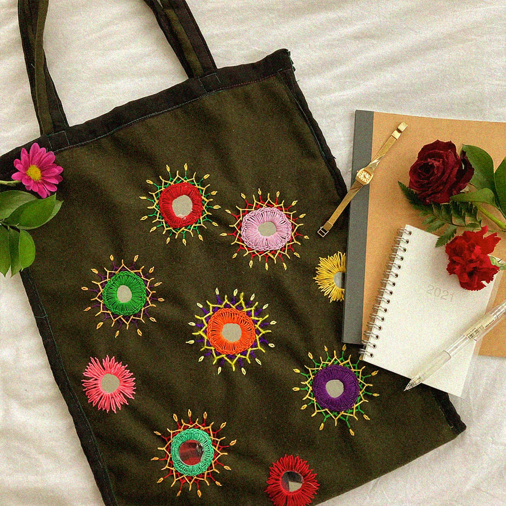 Image of Amma's Hand Embroidered Tote | பூக்கும் 