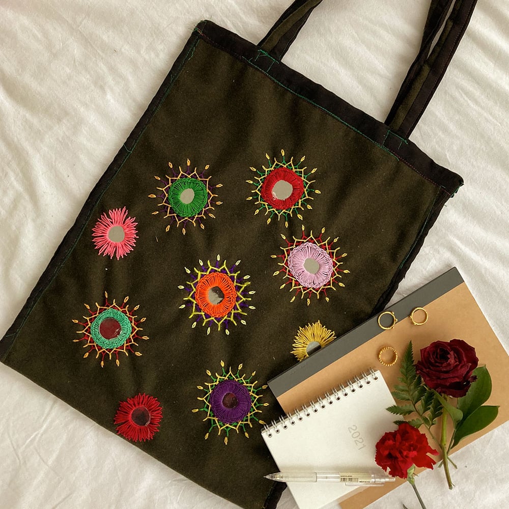 Image of Amma's Hand Embroidered Tote | பூக்கும் 