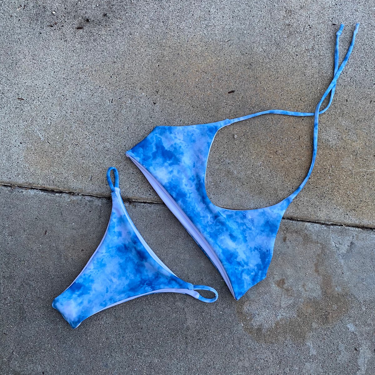 Image of BLUE SKIES SAMPLE SET : HALTER TOP & SLINKY BOTTOMS 