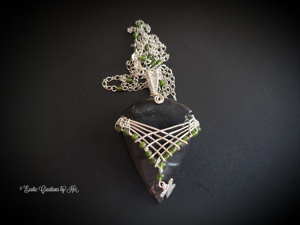 Jade Arrowhead Agate