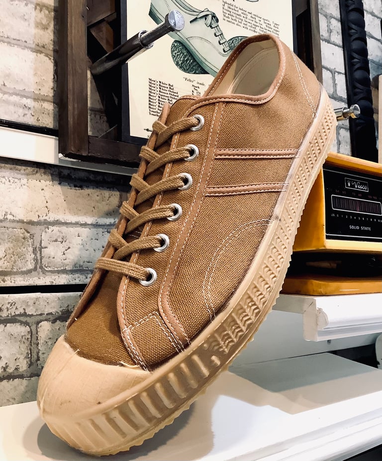 VEGANCRAFT vintage lo top camel sneaker shoes made in Slovakia