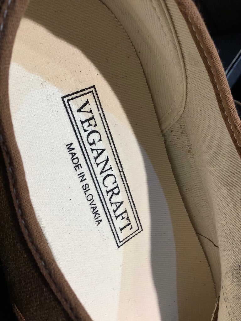 VEGANCRAFT vintage lo top camel sneaker shoes made in Slovakia Image 5