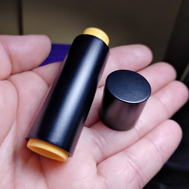 V3 Aluminium Lip Balm sleeve in black matte
