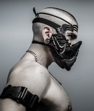 Image of SNEAKER MASK / HEAD PIECE / BLACK / WHITE / REFLECTIVE