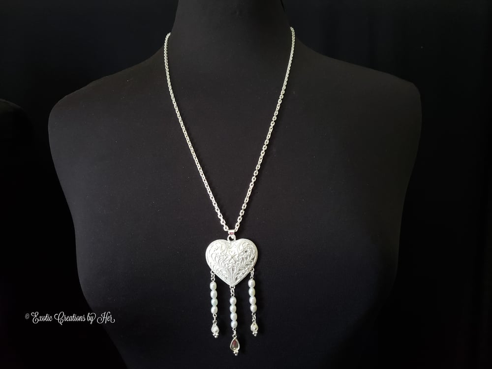 PH125 Pearl Heart Necklace