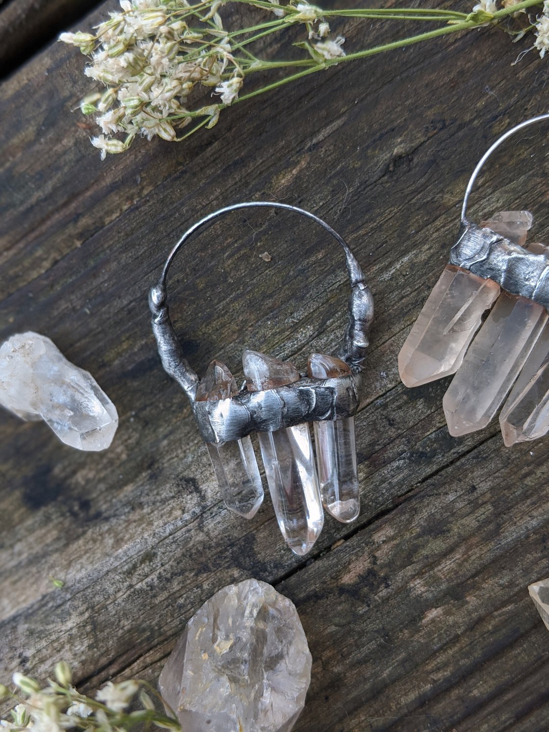 Image of Polished Quartz Trinity Necklace