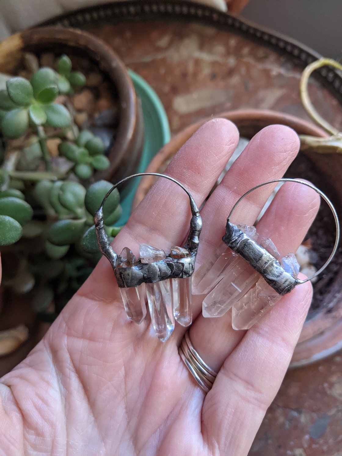 Image of Polished Quartz Trinity Necklace