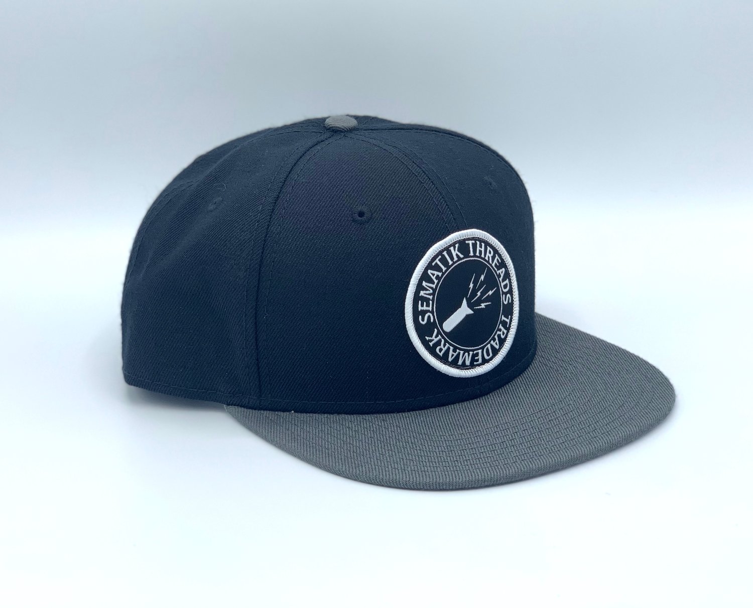 Image of SEMATIK LOGO SNAPBACK HAT - BLACK/GRAY