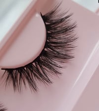 lashes