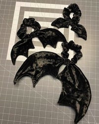 Image 4 of Purple Crushed Velvet  Bat Wing Scrunchie 