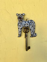 Image 1 of Jaguar key keeper