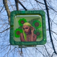 green sza ashtray