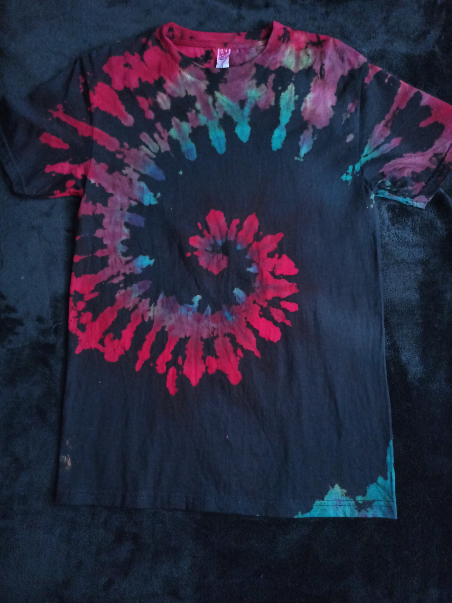 T-shirt tie dye reverse red and blue 