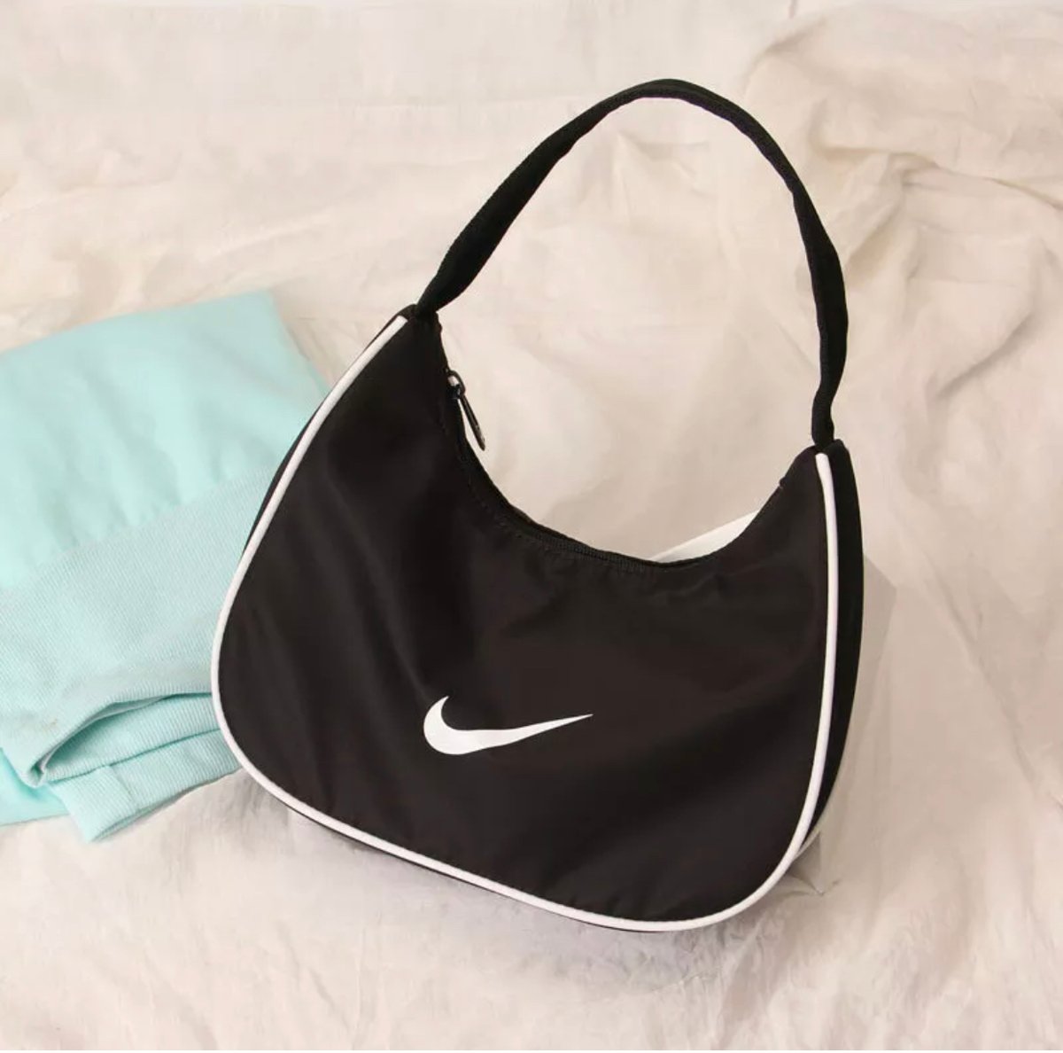 Nike Vintage underarm handbag BaddieBabe