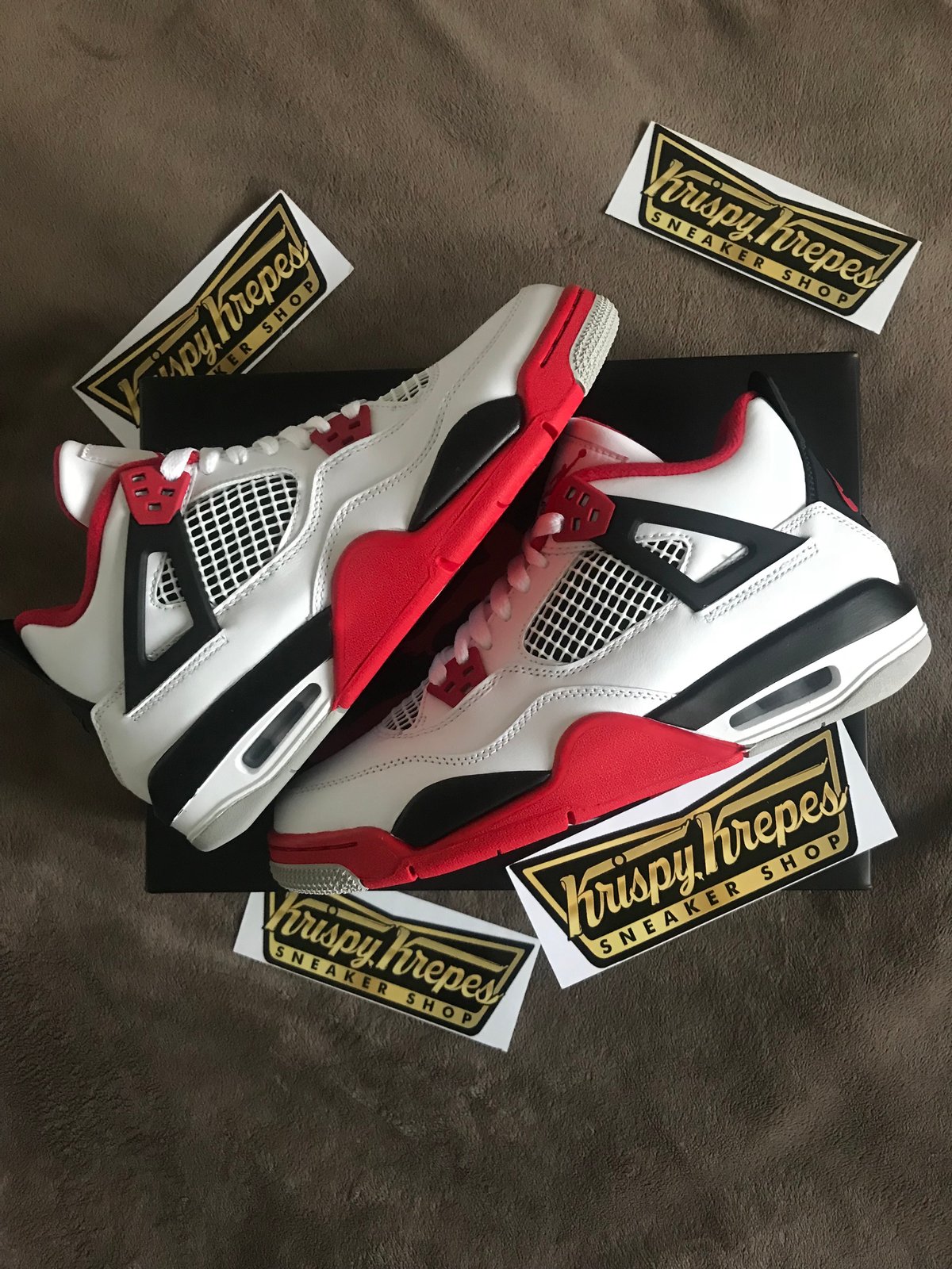 Image of Air Jordan 4 Retro OG GS Fire Red 2020