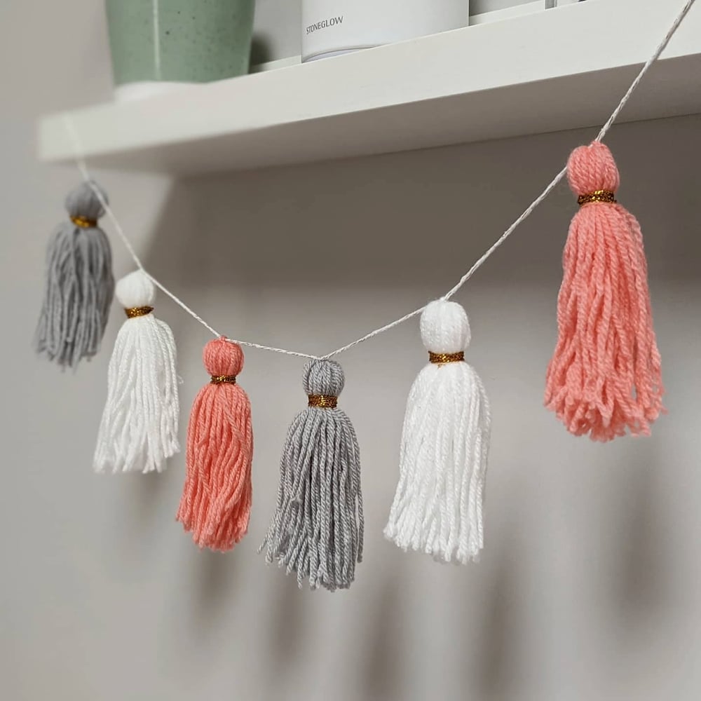 Image of Tassel garland