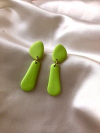 lime drop earrings