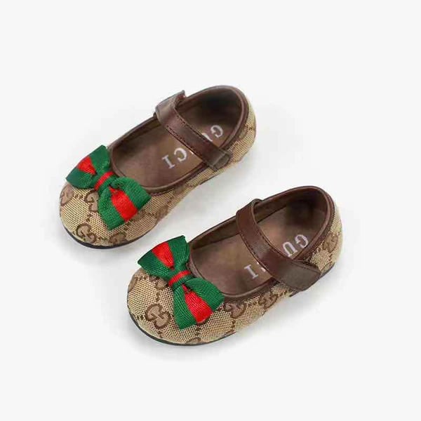 Image of Cuddly Flats