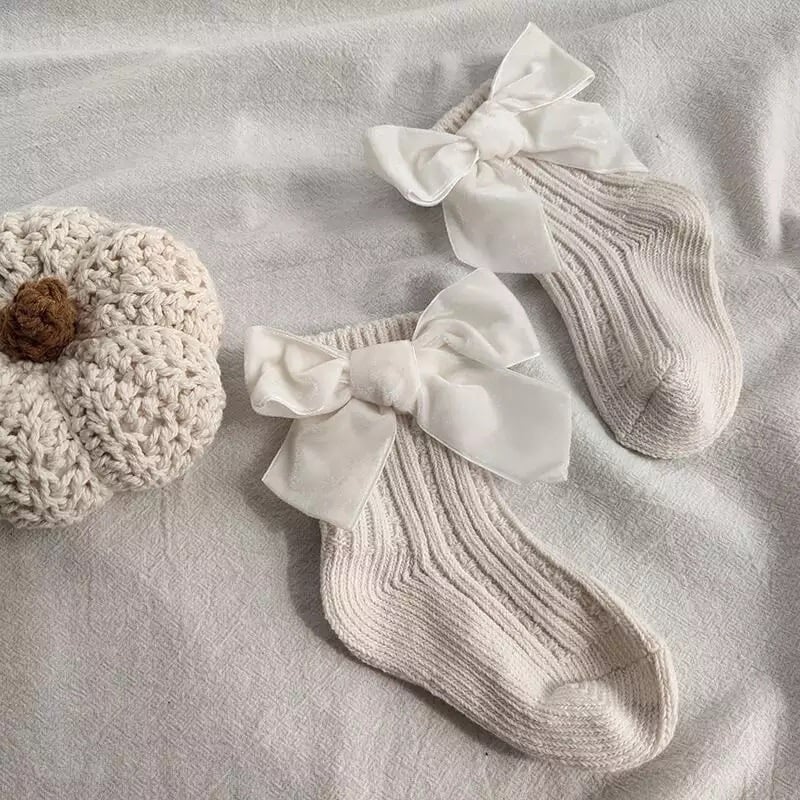 Image of Mumma & Me 'Olive' Velvet Bow Socks 
