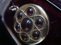 Image 2 of VICTORIAN 15CT HIGH CARAT LARGE CABOCHON GARNET LOCKET PENDANT FITTED CASE