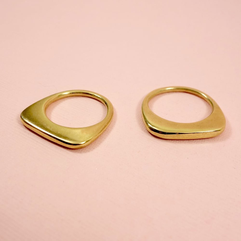Image of Skinny Flat Stacker