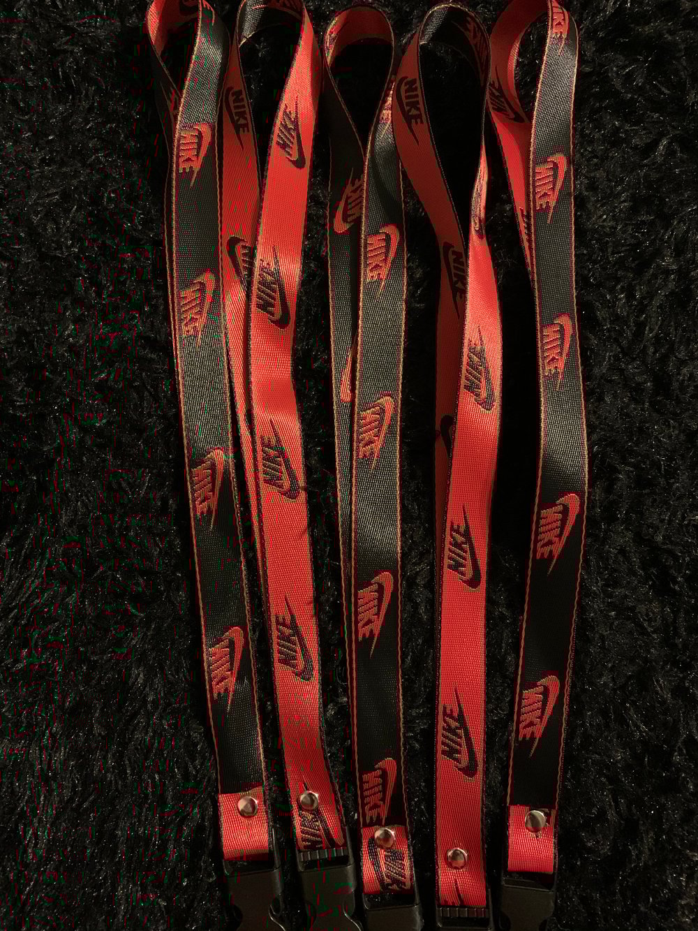 Black and deals red nike lanyard