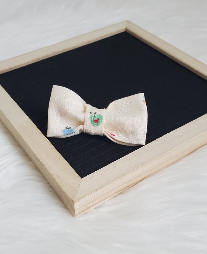 Image of Apple of my eye bowtie