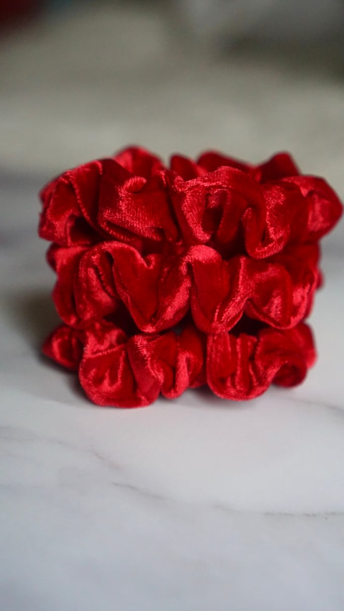 Image of Skinny Mini Hair Scrunchies