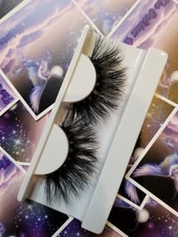 Image 1 of Show Stopper Lashes