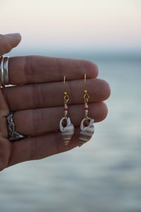 Image 4 of SMOOCHES- earrings