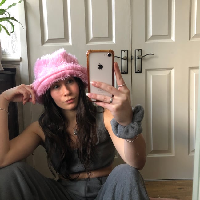 Long hair pink faux fur hat 