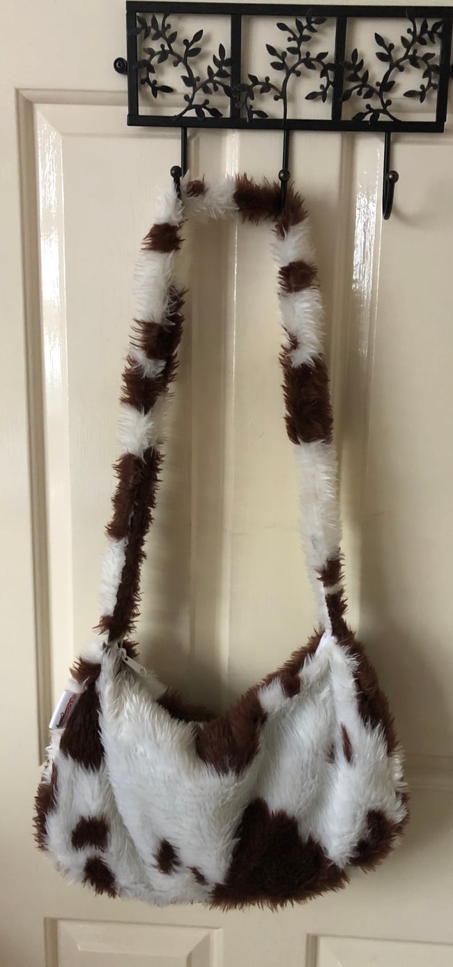 Sustainable faux fur cow bag 