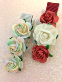 Image 2 of Rose clips