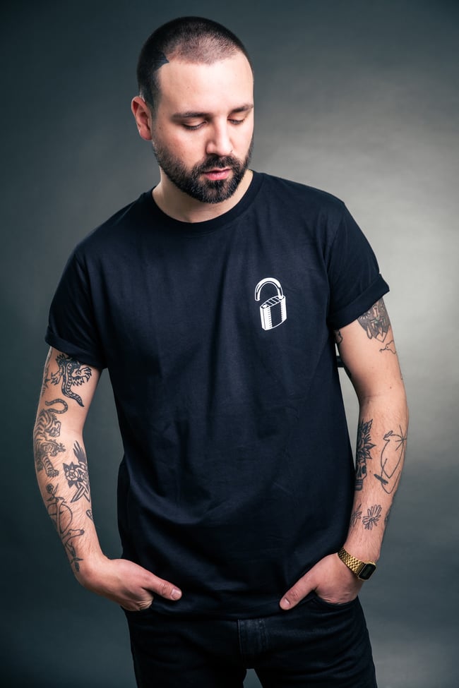 T-Shirt #LeaveNoOneBehind