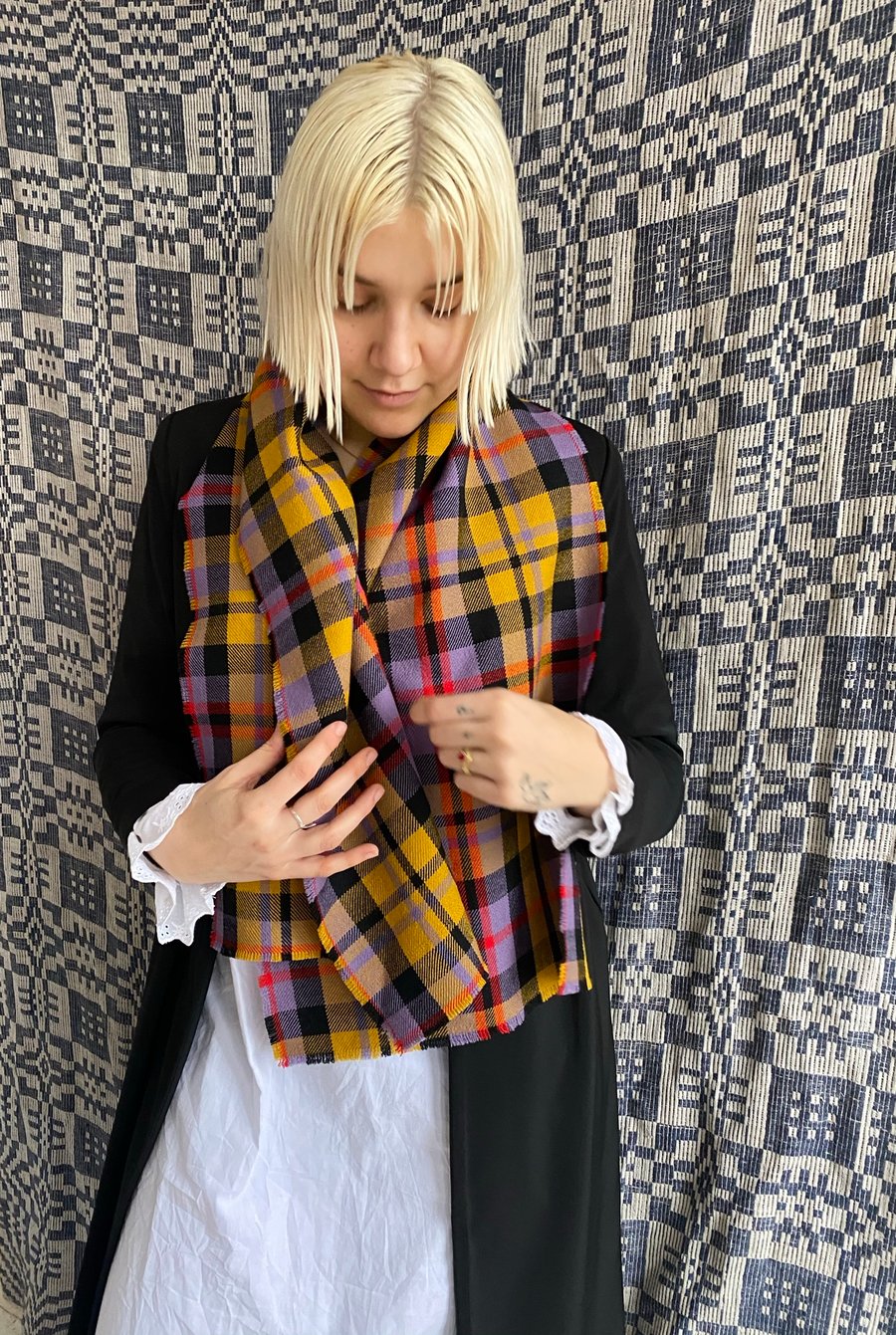 Image of Handwoven Tartan Scarf in Spinster