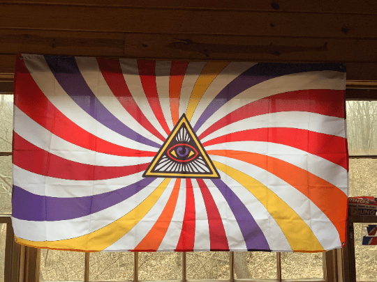 Image of Full Size Trippy Pyramid Flag 
