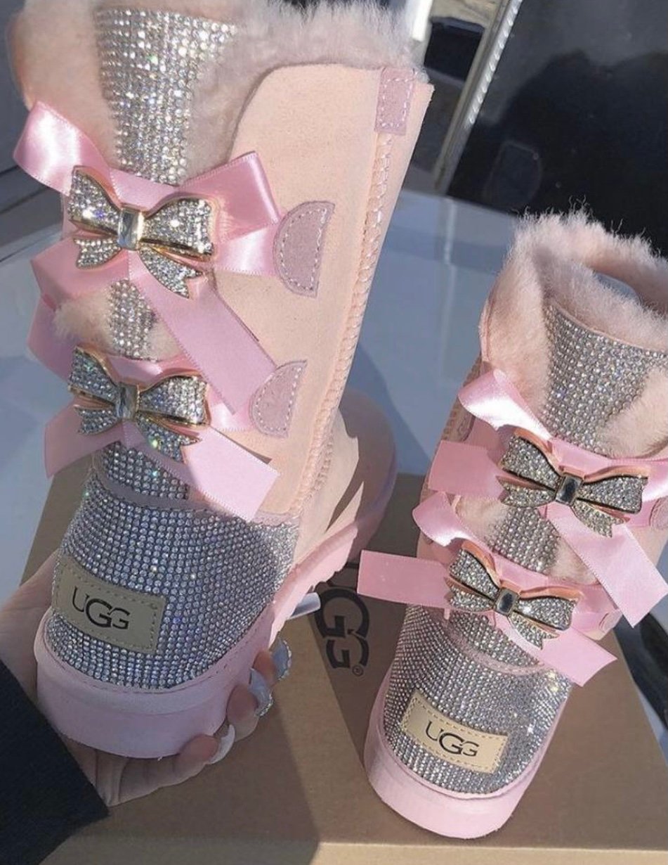 Glitter uggs with outlet bow