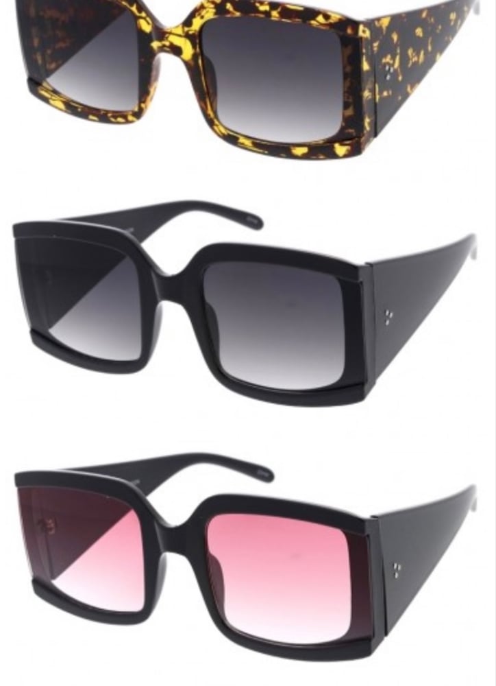 Image of “Glam oversized Tints”