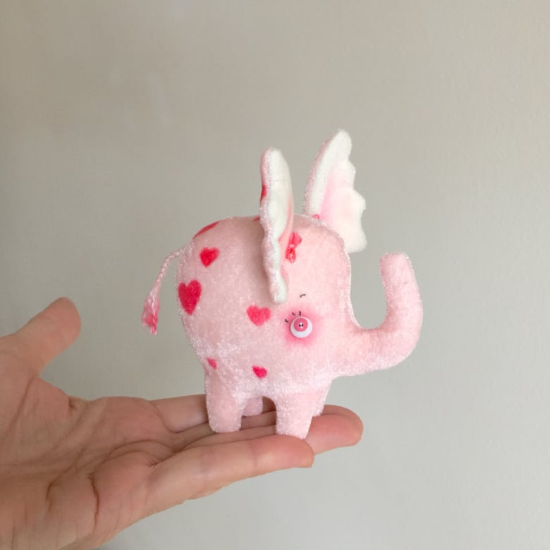 Image of Poppy the Valentine Elephant 