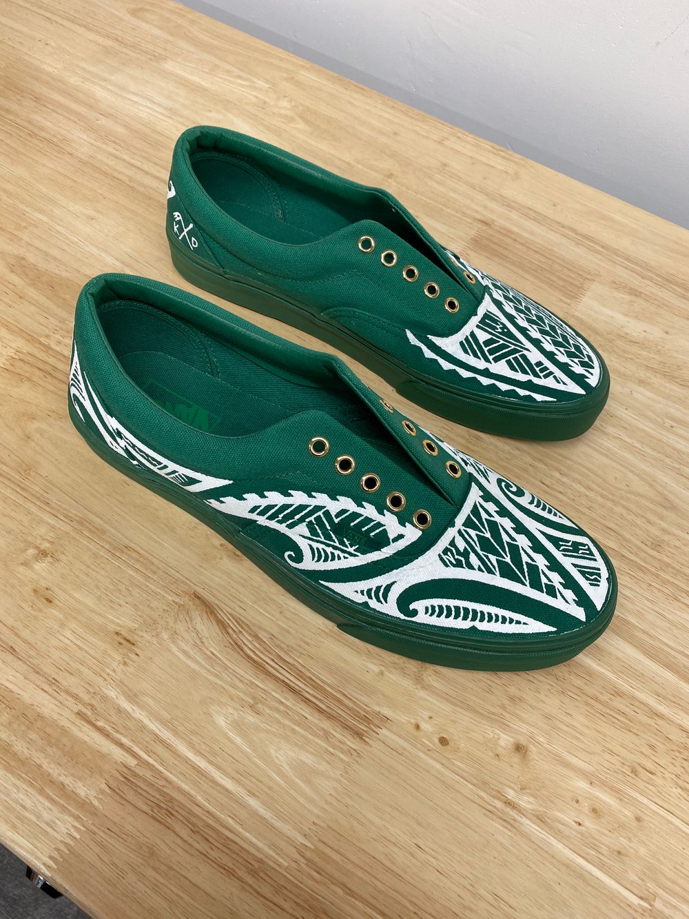Image of Men’s Green Size 12