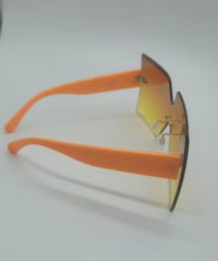 Image 2 of Oversized Square Sunglasses Rimless Frame Candy Color Glasses Transparent Square Glasses for Women..