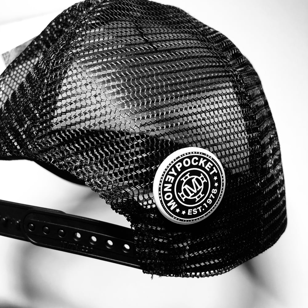 MON3Y POCKET TRUCKER HAT // BLACK