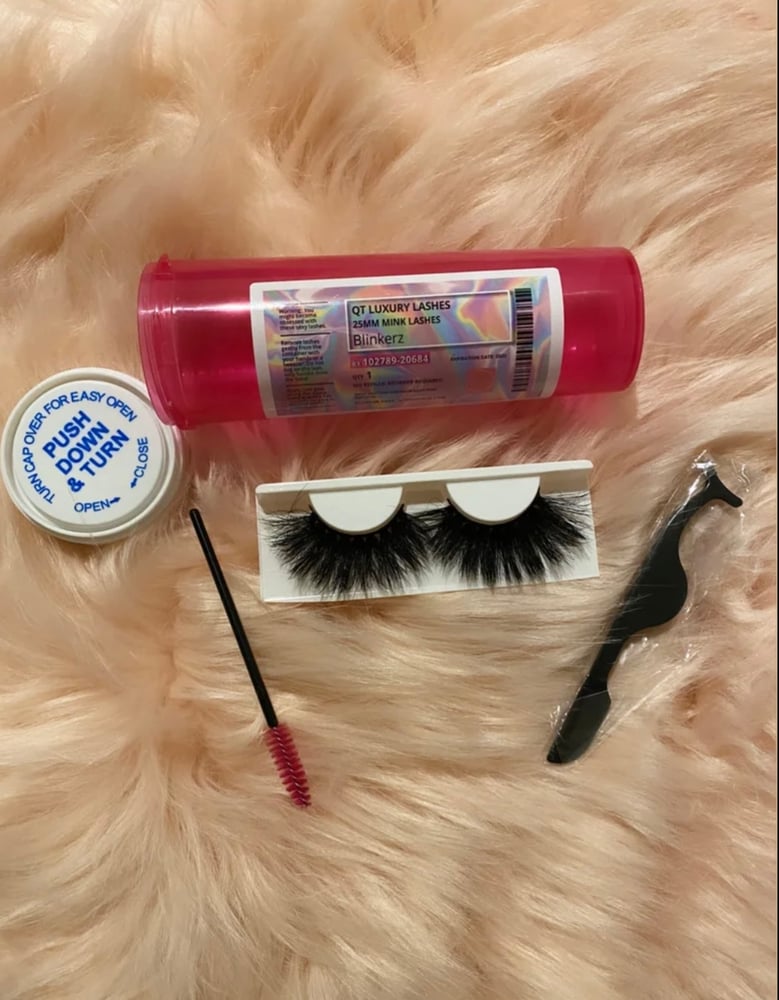 Image of BADDIE Lash