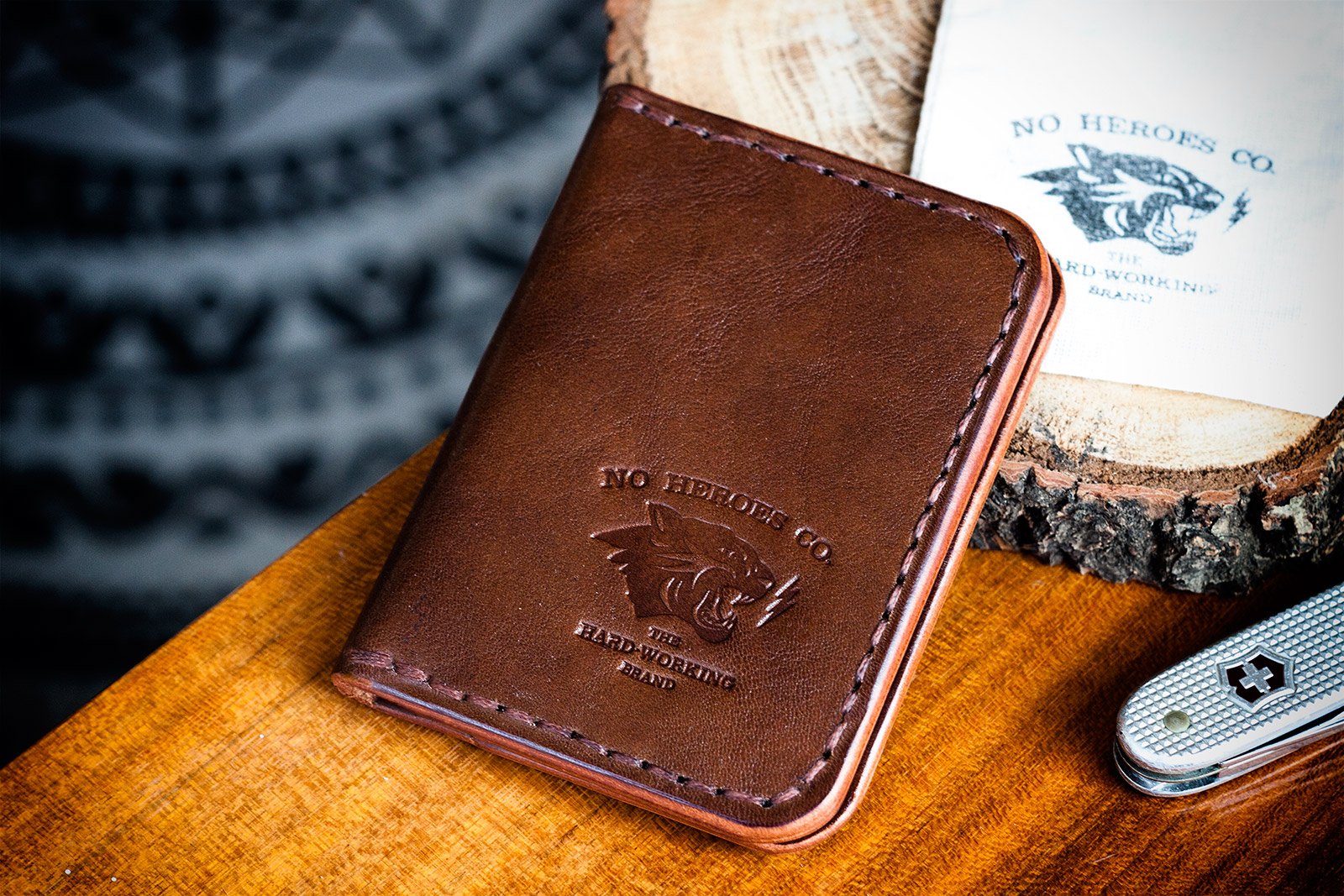 Cowhide wallet outlet