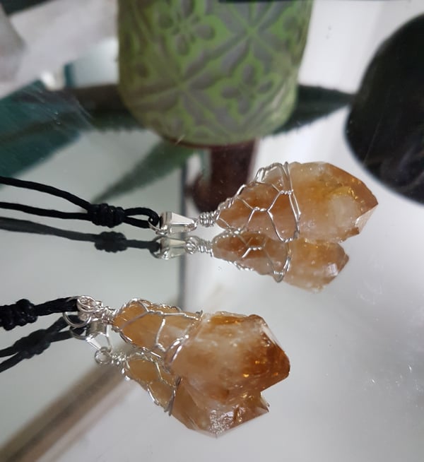 Image of Raw Citrine Point Wired pendant